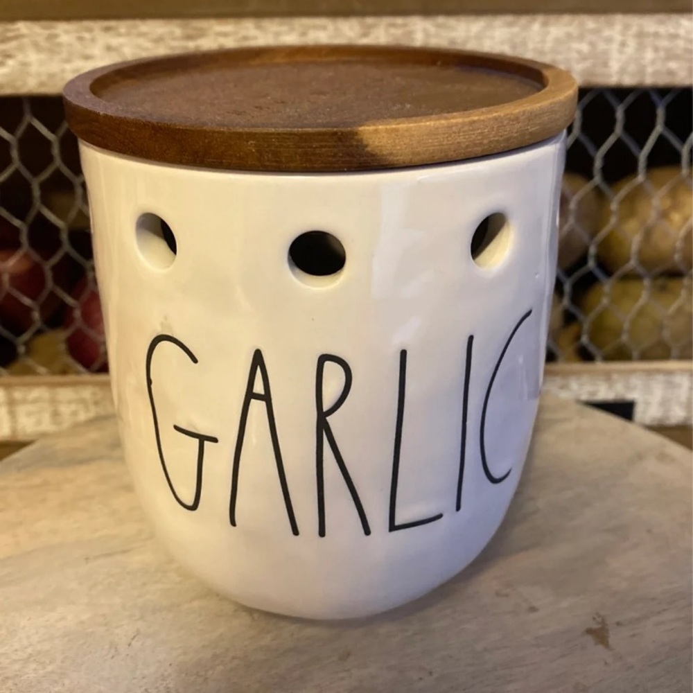 Rae Dunn garlic cellar